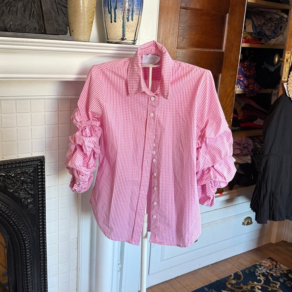 The Shirt by Rochelle Behrens Seville Button down. Worn twice. Originally 212 - Picture 7 of 10